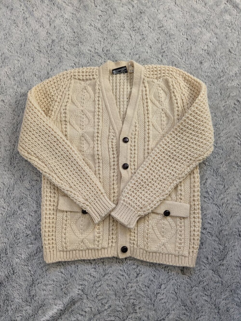 Gaeltarra Irish Cream Cardigan Sweater Chunky Size Large Pockets Buttons - Picture 5 of 8